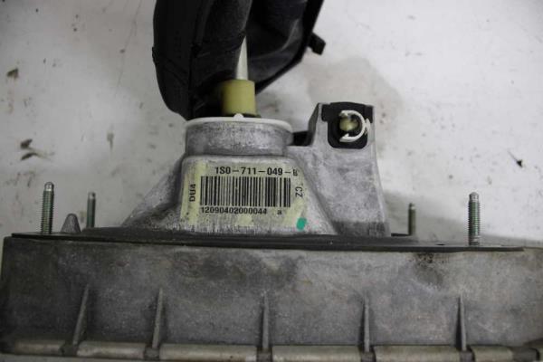 TRINGLERIE DE CHANGEMENT DE VITESSE VW UP/ SKODA CITIGO/ SEAT MII - Vue 2